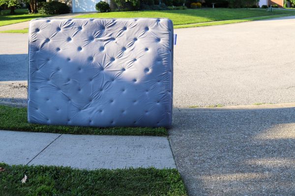 Mattress Removal Service in Dacula